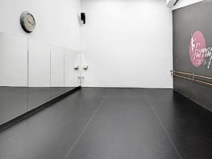 Best dance studios Barcelona classes clubs your area