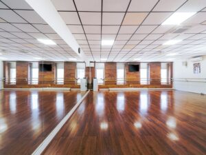 Best dance studios Marseille classes clubs your area